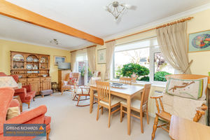 Dining Room- click for photo gallery